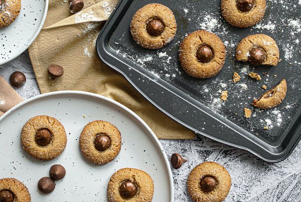 Enjoy the pre-Christmas Season with Delicious Cookies